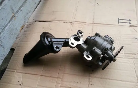 Ford Escort Oil pump 