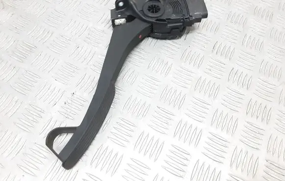 Volvo XC90 Accelerator throttle pedal 30715179