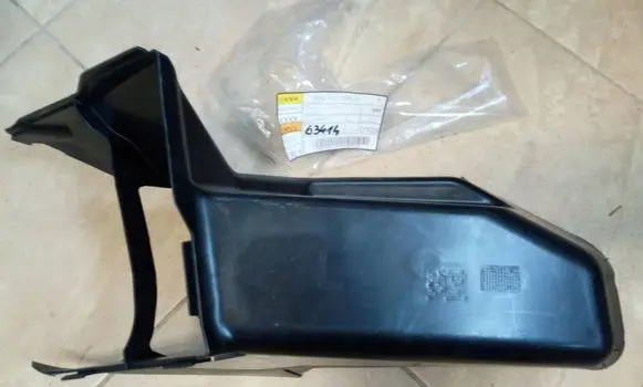Audi A8 S8 D4 4H Coolant radiator 4H0117335D NE63414