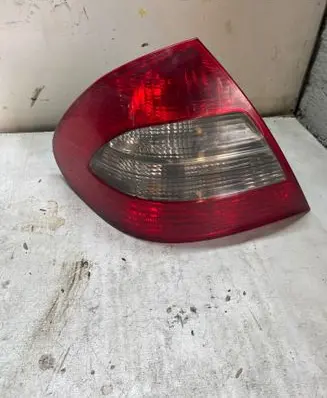 Rear/tail lights