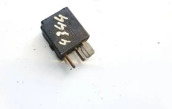 Mercedes-Benz A W168 Other relay 0025421119 4ra007813-00