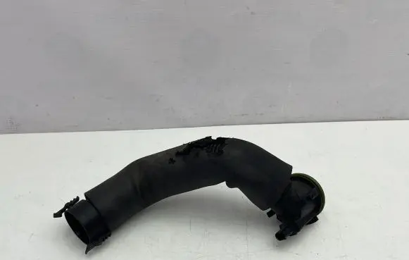 BMW 4 F36 Gran coupe Breather/breather pipe/hose 7588417