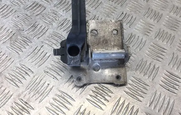 BMW 5 F10 F11 Radiator mount bracket 7186513 7207151 721161
