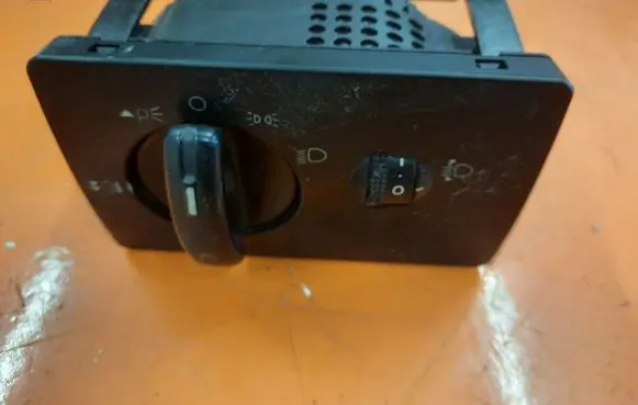 Ford Focus C-MAX Light switch 4M5T13A024LA