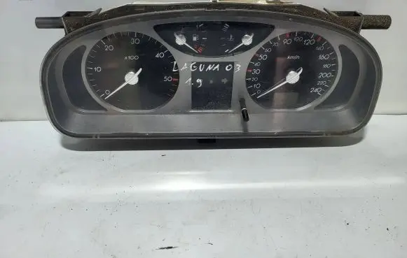 Renault Laguna II Speedometer (instrument cluster) 8200170305 501018630076 7J28XR22
