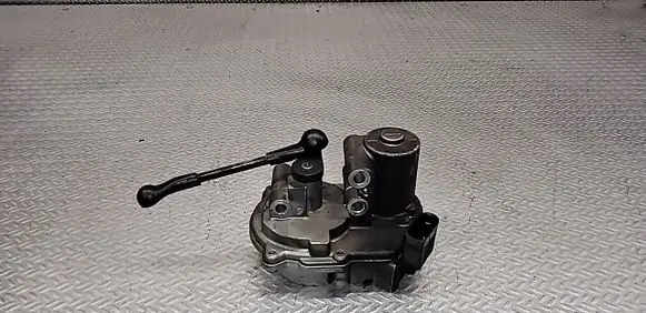 Audi A8 S8 D3 4E Intake manifold valve actuator/motor 059129086M