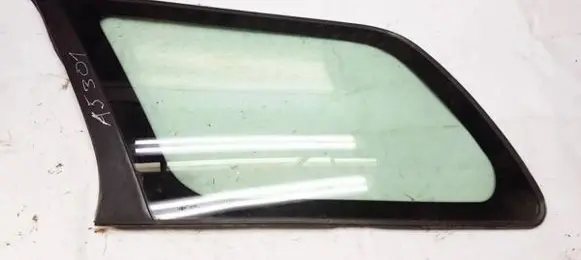 Mitsubishi Galant Rear side window
