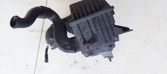 Volkswagen Fox Air filter box