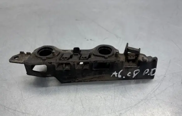 Audi A6 S6 C8 4K Front bumper mounting bracket 4K0807284