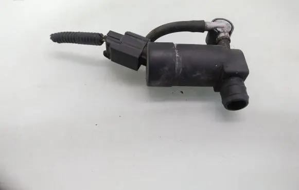 Volvo V50 Windscreen/windshield washer pump 1S7117K624FE