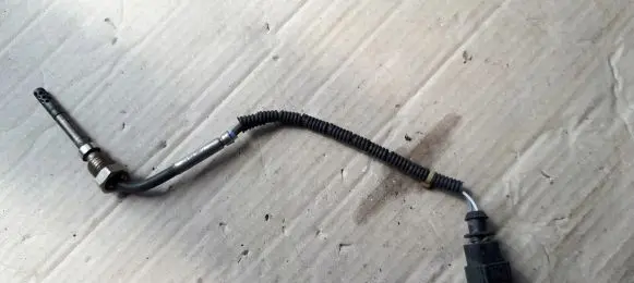 Audi A5 8T 8F Exhaust gas temperature sensor 059906088Q