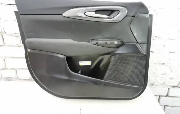 Alfa Romeo Tonale Front door card panel trim