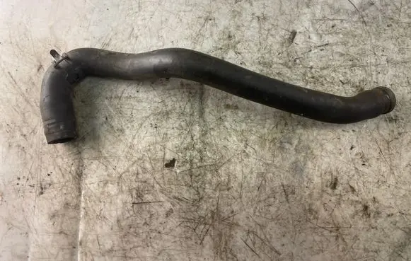 Toyota Land Cruiser (HDJ90) Engine coolant pipe/hose