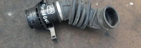 Ford C-MAX II Air intake duct part 72100741