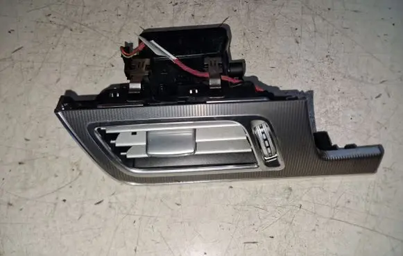 Mercedes-Benz E W212 Dashboard side air vent grill/cover trim A2128303354