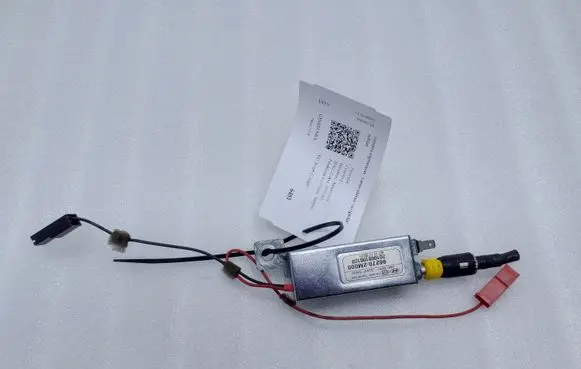 Hyundai Genesis Aerial antenna amplifier 962702M000 201009100120