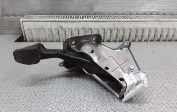 Seat Toledo III (5P) Brake pedal 1K1721130G