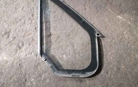 Ford Transit Front vent window/glass (coupe) 1C15V21418A 1C15V21418b 1C15V21418Ab