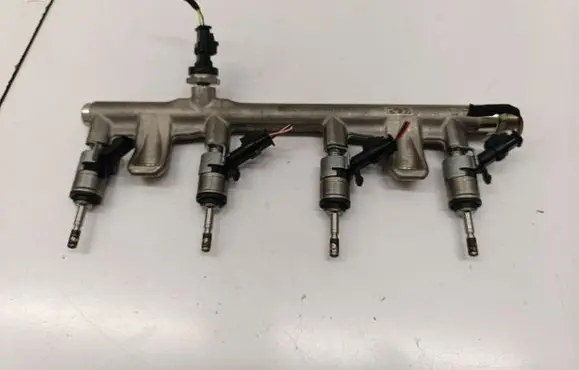 Audi A6 S6 C8 4K Fuel injectors set 06N133317A 06Q906036A