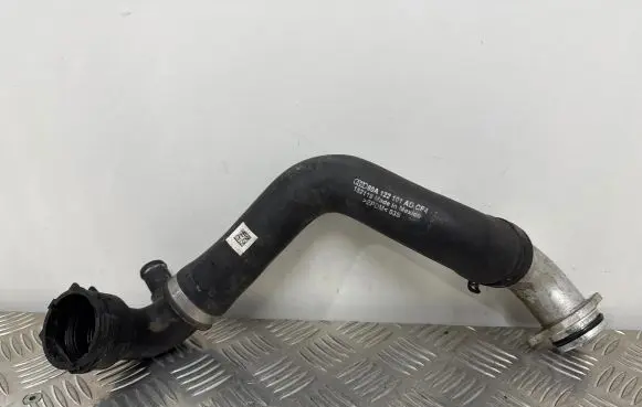 Audi Q5 SQ5 Engine coolant pipe/hose 80A122101AD 06M121137AC