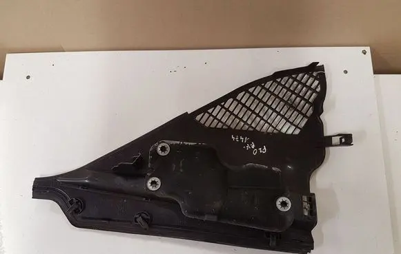 BMW 1 F20 F21 Wiper trim 19074610 602122 64319206484
