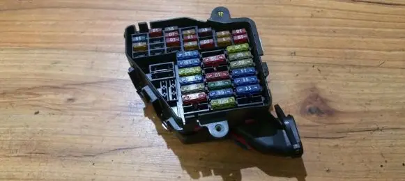 Volkswagen Golf IV Fuse box set