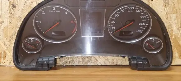 Audi A4 S4 B6 8E 8H Speedometer (instrument cluster) 8e0920900