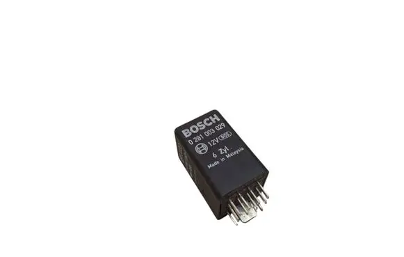 Volkswagen PASSAT B6 Glow plug pre-heat relay 0281003029 4E0907282A