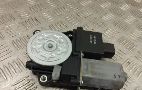 Chevrolet Captiva Front door window regulator motor 7E0959801K