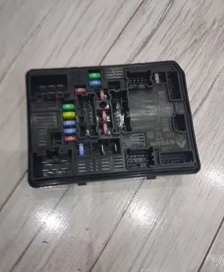 Renault Zoe Fuse box set 284b67877r