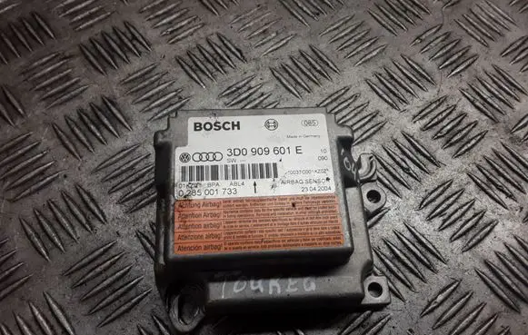 Volkswagen Touareg I Airbag control unit/module 3D0909601E 0285001733