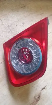 Volkswagen Jetta V Tailgate rear/tail lights 1K5945093 983151 0512061517