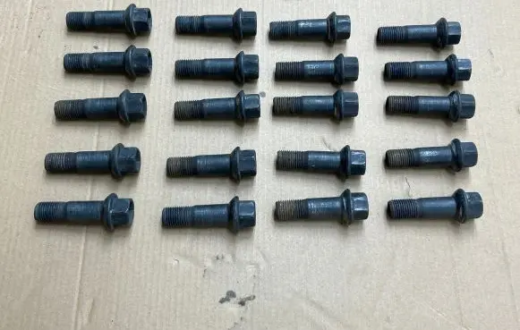 Mercedes-Benz EQC Nuts/bolts 