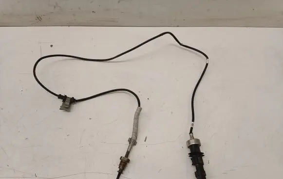 Volkswagen Arteon Exhaust gas temperature sensor 06K919529F
