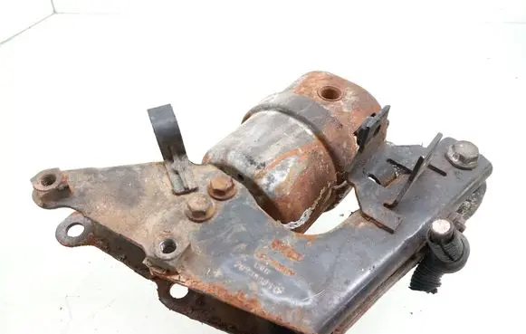 Volkswagen Transporter - Caravelle T4 Engine mounting bracket 701399111F 701199131B