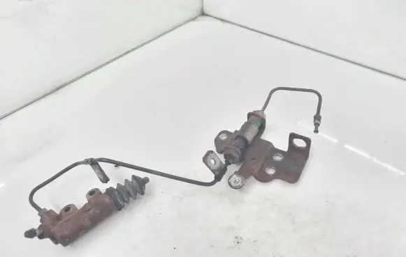 Toyota Avensis T250 Clutch master cylinder