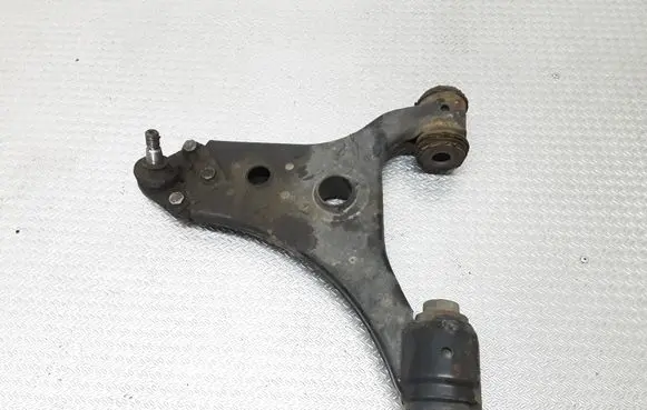 Mercedes-Benz A W169 Front lower control arm/wishbone A1693300307
