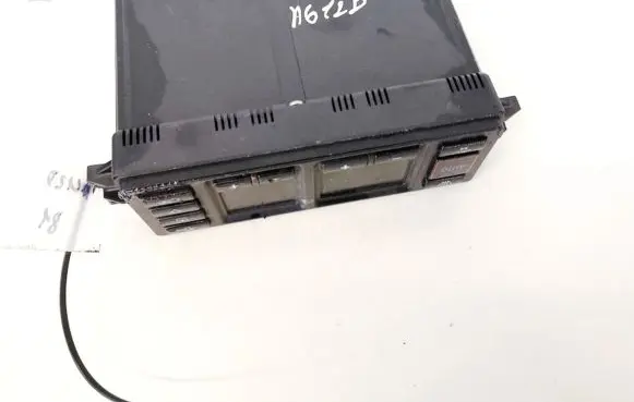 Audi A4 S4 B5 8D Climate control unit 8l0820043d 5hb007608-04