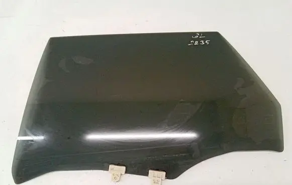 Rear door window glass