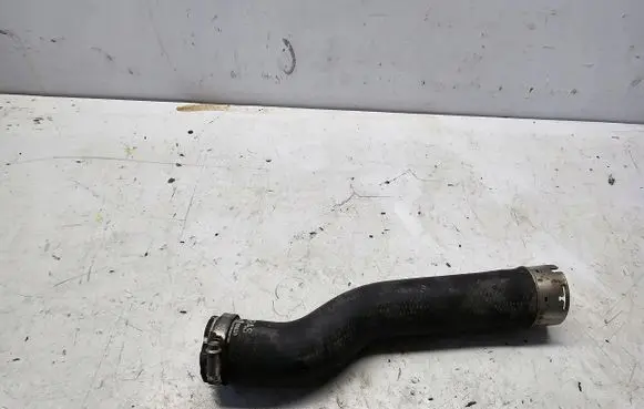 Opel Grandland X Coolant pipe/hose 9805006880