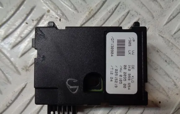 Skoda Octavia Mk2 (1Z) Steering angle sensor 1K0959654