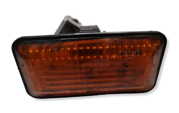 Volkswagen Golf III Front fender indicator light 1H0949117A 1H0949111