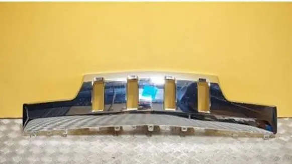 Chevrolet Silverado Front bumper splitter molding 23153943 SILVERADO25003500