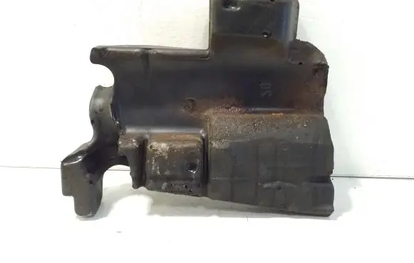 Land Rover Evoque I Other engine bay part BJ326N041EB