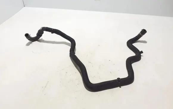 Renault Trafic III (X82) Engine coolant pipe/hose