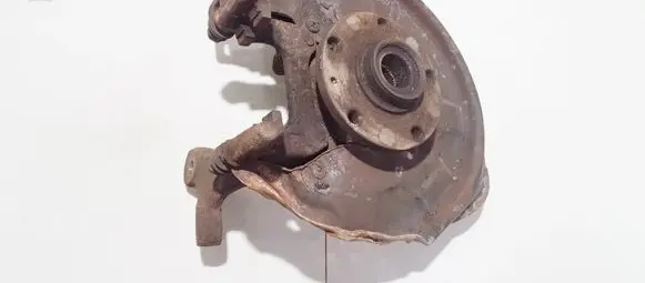 Rear wheel hub