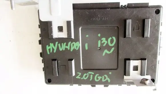 Hyundai i30 BSM Control unit 97RA011034