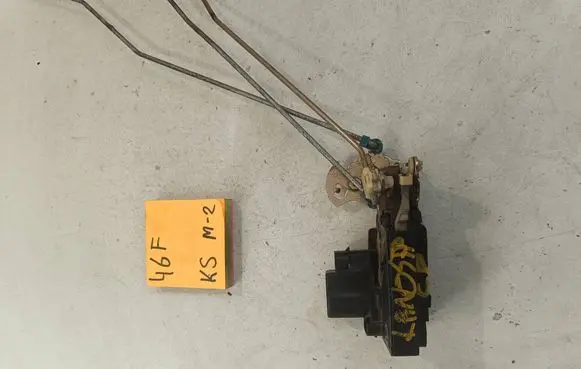 Daewoo Lanos Front door lock 
