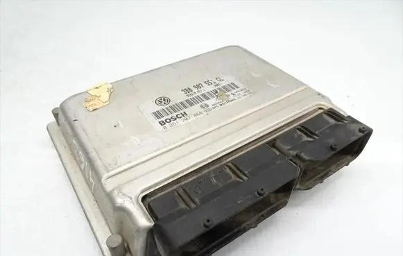 Volkswagen PASSAT B5.5 Engine control unit/module 3B0907551CL 0261207468