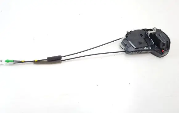 Toyota Prius (XW50) Rear door lock Q5114110 151110